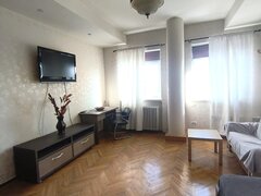 Dacia, Piata Romana, parc Ioanid, garsoniera